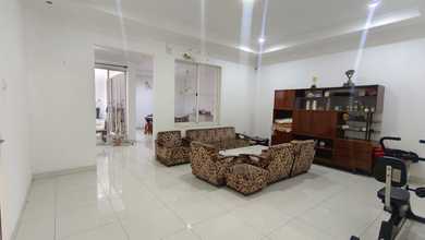 Rumah Prestisius di Kawasan Modernland, Tangerang, LB 400m², Harga 4,2 Miliar