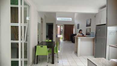Rumah Sewa Nyaman Lokasi BSD City, Tangerang, LB 85m²