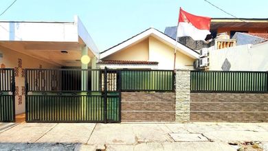 Kesempatan Rumah di Cipondoh, Tangerang, LB 140m², Harga 1,55 Miliar