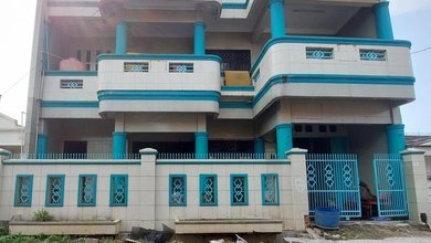 Kesempatan Rumah di Cipondoh, Tangerang, LB 425m², Harga 2,5 Miliar