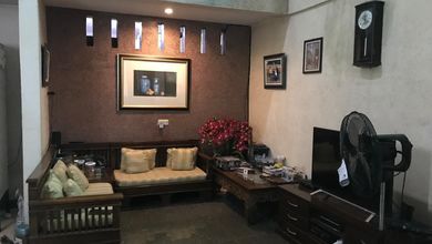 Kesempatan Rumah di Harapan Baru, Bekasi, LB 380m², Harga 2,1 Miliar