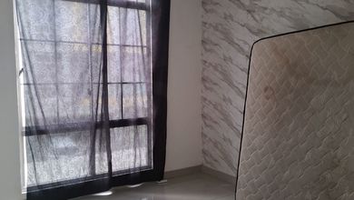 Rumah Sederhana Disewakan di Pantai Indah Kapuk 2, Jakarta Utara, Harga Ekonomis