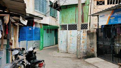 Jual Rumah 300 area Jelambar, Jakarta Barat