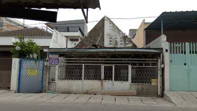 Kesempatan Rumah di Tambora, Jakarta Barat, LB 60m², Harga 2,5 Miliar