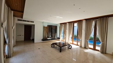 Segera Disewakan di Pondok Indah, Jakarta Selatan, LT 643m², Harga 110 Juta /bulan