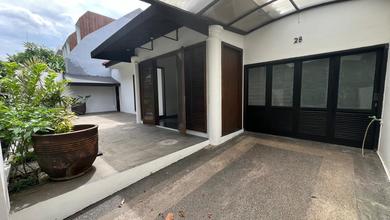 Rumah Area Luxury Cinere, Depok - Harga Menarik 5,5 Miliar