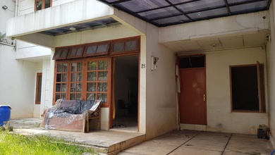 For Sale rumah Eksklusif di Lebak Bulus, Jakarta Selatan - LT 180m²