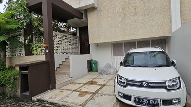 Hunian Elegan di Pondok Labu, Jakarta Selatan, 3 Kamar Tidur, LT 184m²