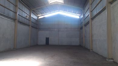 Murah, 40 Feet Kontainer Parkir Luas, Bebas Banjir.