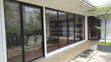 Ruko Gandeng 2 , 4lantai , Ada Lift , Plong , Siap Pakai , Terawat