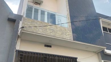 Kesempatan Rumah di Poris, Tangerang, LB 150m², Harga 1,5 Miliar