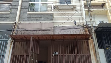 Rumah Dijual di Jelambar, Jakarta Barat, LB 160m², Harga Kompetitif!