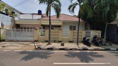 Jual Rumah Megah LT 311 m2 Kawasan Pulo Gadung, Jakarta Timur