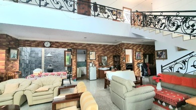 For Sale rumah Eksklusif di Cempaka Putih, Jakarta Pusat - LT 375m²