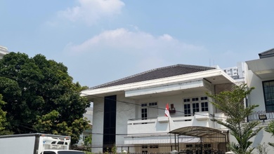 Hunian Elegan di Pluit, Jakarta Utara, 4 KT, LT 370m²