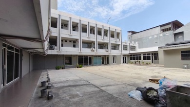 Bangunan Perkantoran Di Area Kemayoran - Jakarta