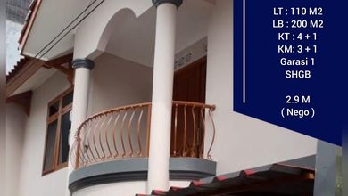 Penawaran Eksklusif, rumah Mewah di Grogol, Jakarta Barat, LB 200m²