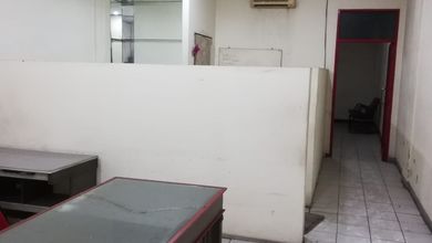 Termurah! Jual Ruko Second Siap Huni Unfurnished untuk Bisnis Anda di Roxy