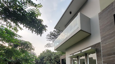 Rumah Elegan di BSD Delatinos, Tangerang, 4 Kamar Tidur, LT 300m²