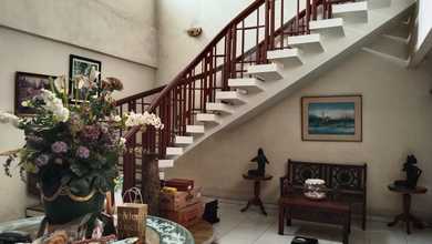 Rumah Area Luxury Puri Indah, Jakarta Barat - Harga Menarik 15 Miliar