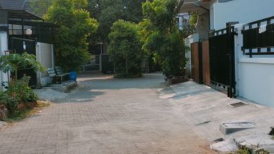 Dijual Rumah Strategis di Serpong Villa Melati Mas, Tangerang Selatan - LT 200m²