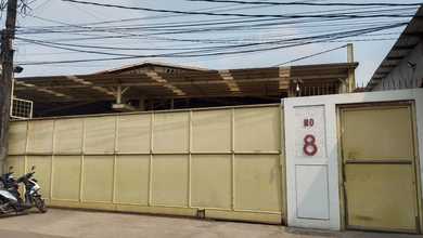 Dijual Gudang + Kantor kondisi sangat baik, SHM, Pasar Kemis