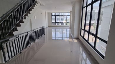 Disewakan Ruko Gandeng2 Parkir Luas Di Sedayu City