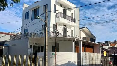 Hunian Mewah di Kelapa Gading, Jakarta Utara, 16 Kamar Tidur, LT 120m²