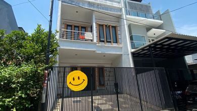 For Sale rumah Premium di Kelapa Gading, Jakarta Utara - LT 102m²