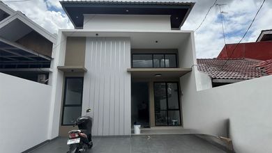 Kesempatan Rumah di Bekasi Kota, Bekasi, LB 80m², Harga 999 Juta