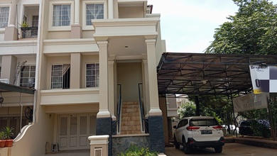 Hunian Elegan di Kelapa Gading, Jakarta Utara, 4 Kamar Tidur, LT 210m²