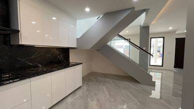 Rumah Sederhana di Kelapa Gading, Jakarta Utara, LT 120 m2