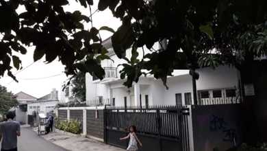 For Sale rumah Mewah di Lebak Bulus, Jakarta Selatan - LT 200m²
