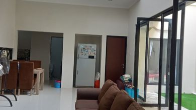 Rumah Favorit di BSD Nusaloka, Tangerang, 4 KT, Harga 2,3 Miliar