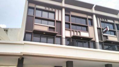 Ruko Hook Banci 3 Lantai Hadap Jalan di Melody 2 Gading Serpong