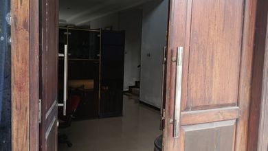 Rumah Prestisius di Kawasan BSD Nusaloka, Tangerang, LB 300m², Harga 3,5 Miliar