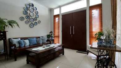 Rumah Elegan di Kota Wisata, Bogor, 4 KT, LT 240m²