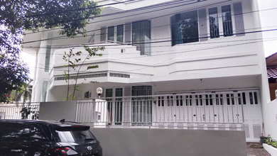 Hunian Mewah di Kawasan Bintaro, Tangerang Selatan, LB 400m², Harga 8 Miliar