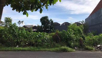 Jual Tanah Lokasi Strategis, Luas 700 m2