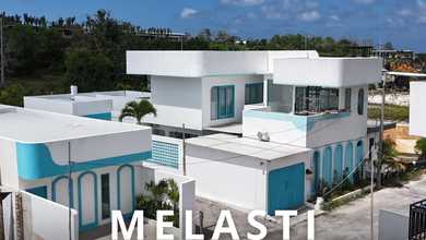 Villa Baru Gaya Santorini Melasti Kuta Selatan, Kawasan Wisata