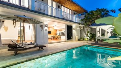 Villa 2 Lantai Jl Tegal Cupek Umalas Kerobokan Full Furnished