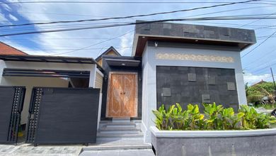 Villa Baru Taman Griya Jimbaran Kuta Selatan, Full Furnish
