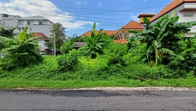 Tanah Luas 480 m2 Area Strategis Dewi Sri, Dijual Terjangkau