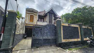 Rumah Elite di Kawasan Renon, Denpasar, LB 300m², Harga 7 Miliar