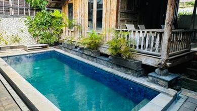 Villa Mewah Kawasan Wisata Pantai Berawa Kuta Utara Bali