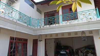 Rumah Prestisius di Kawasan Sidakarya, Denpasar, LB 250m², Harga 3,5 Miliar