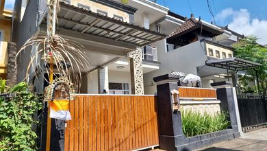 Promo Rumah di Kesiman, Denpasar, LB 130m², Harga 2 Miliar