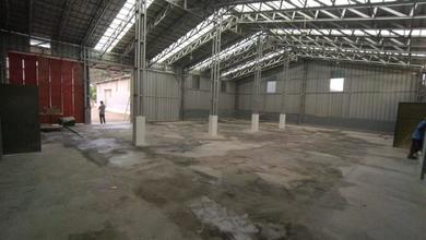 Gudang Diklat Pemda Bebas Banjir & Muat Kontainer 40 Ft