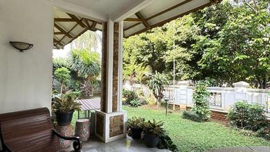 Penawaran Langka, rumah Mewah di Cibubur, Jakarta Timur, LB 450m²