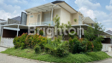 Rumah Elite di Kawasan Sambikerep, Surabaya, LB 450m², Harga 5,5 Miliar